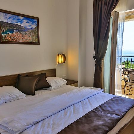 Sunny Villa Jasmine Sveti Stefan Dış mekan fotoğraf
