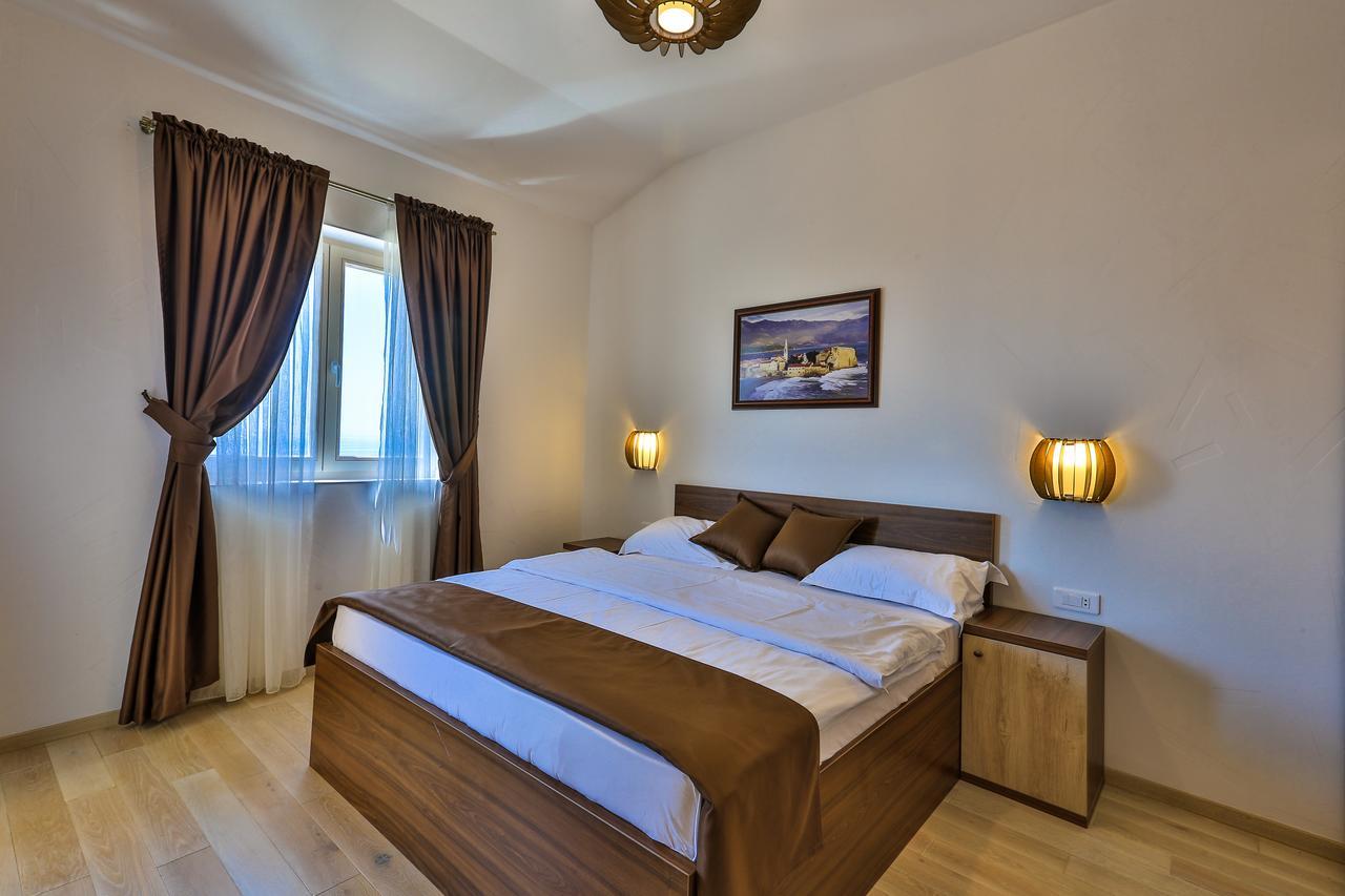 Sunny Villa Jasmine Sveti Stefan Dış mekan fotoğraf