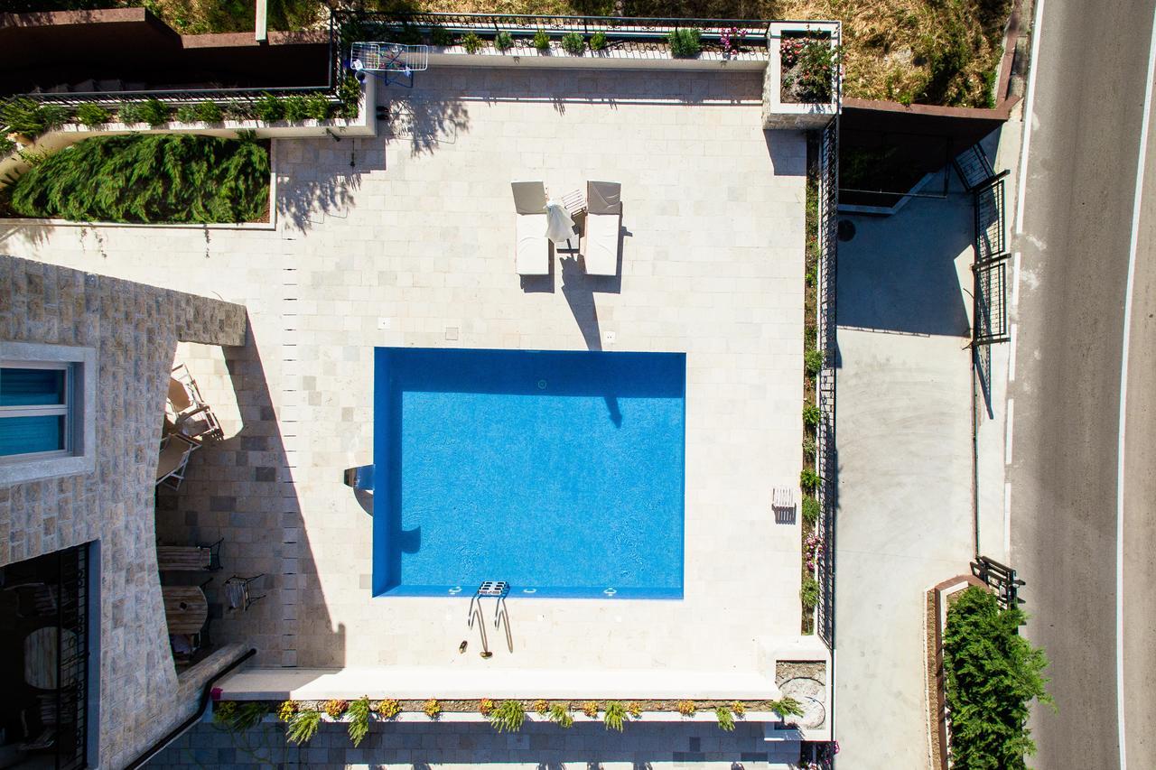 Sunny Villa Jasmine Sveti Stefan Dış mekan fotoğraf