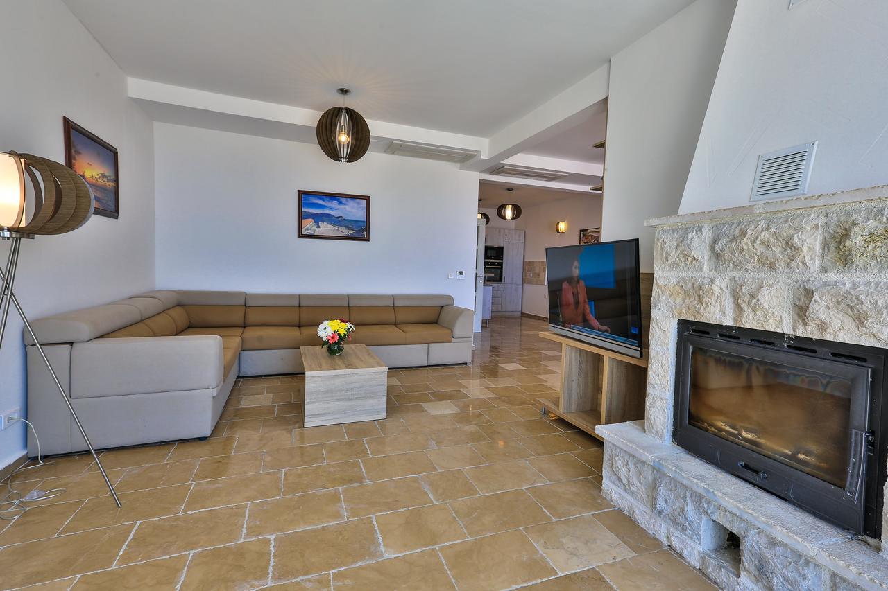 Sunny Villa Jasmine Sveti Stefan Dış mekan fotoğraf